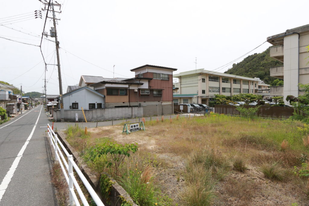 玉野市築港3丁目　土地　1000万円　モノマー