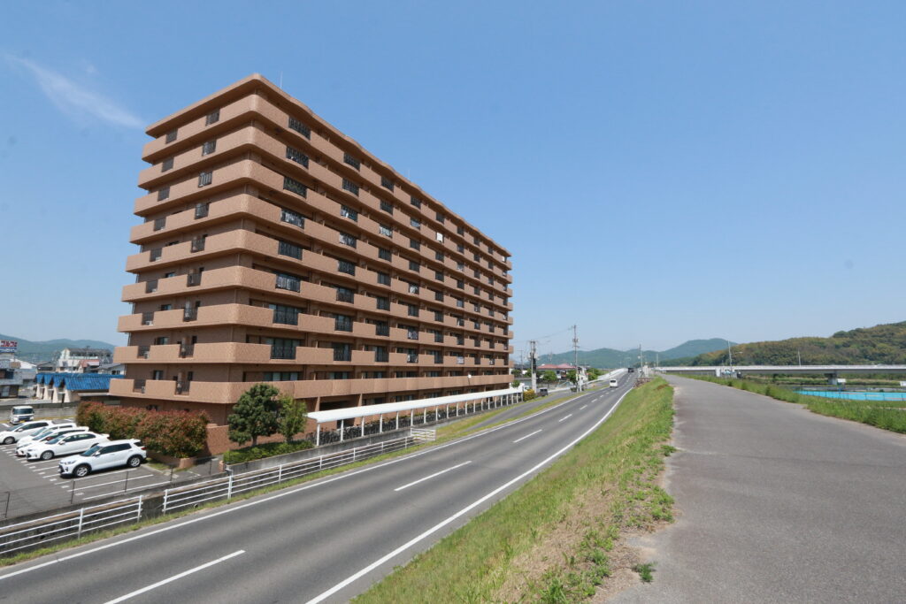 岡山市中区兼基　サントノーレ岡山東　マンション　2080万円　FKM