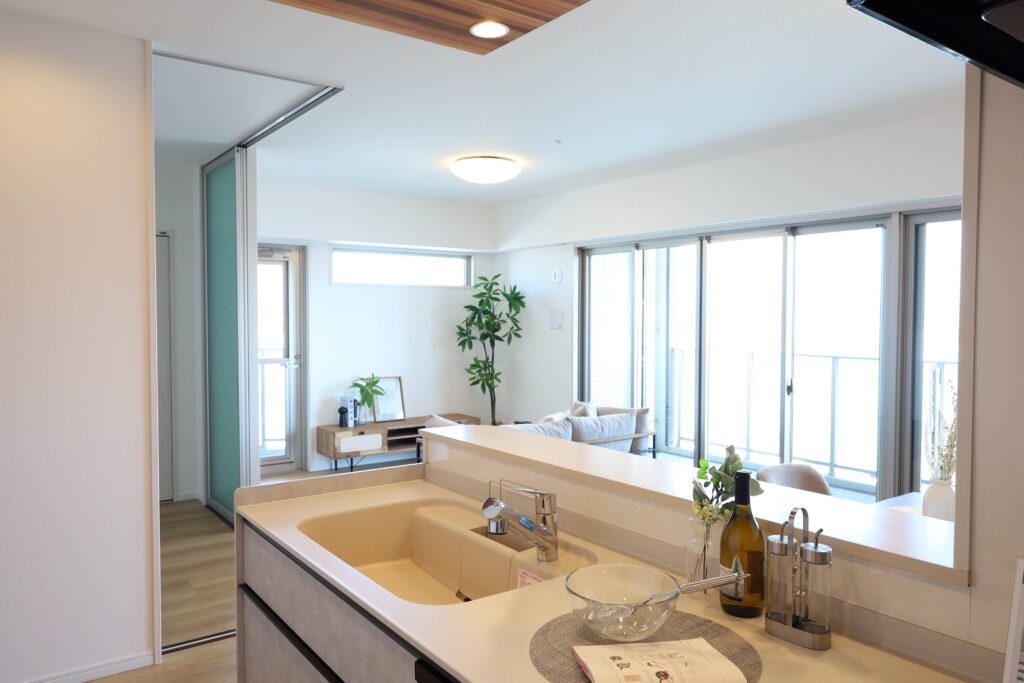 岡山市南区西市　アウルステージ西市　マンション　　3680万円　ナラムラ