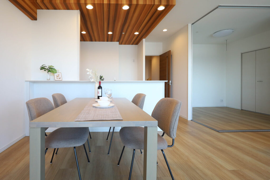 岡山市南区西市　アウルステージ西市　マンション　　3680万円　ナラムラ