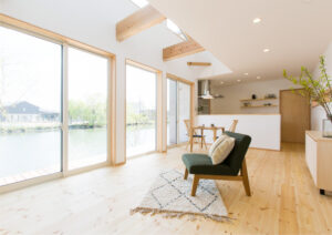 水辺のモデル内観