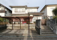 岡山市東区瀬戸町旭ヶ丘1丁目　売家　1100万円　とんがり屋