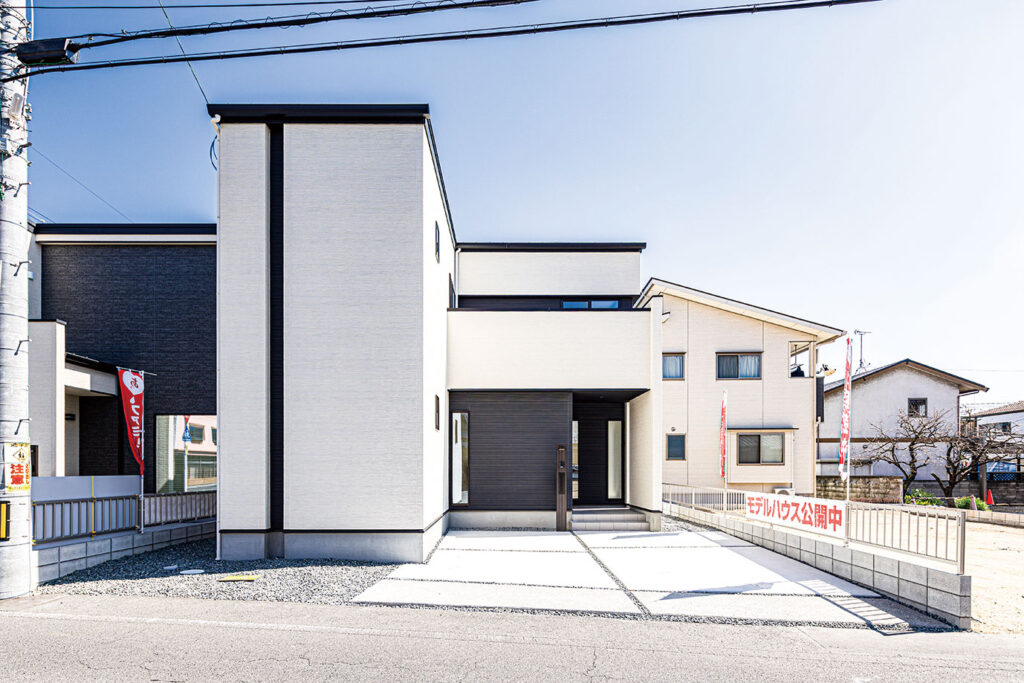 岡山市南区芳泉4　新築建売住宅　3999万円　ファミリーホーム