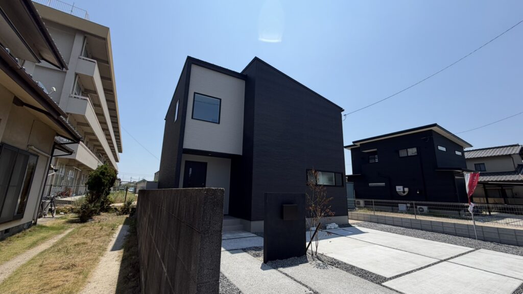 岡山市南区南輝3丁目 新築建売住宅 3797万円 フラワーホーム㈱