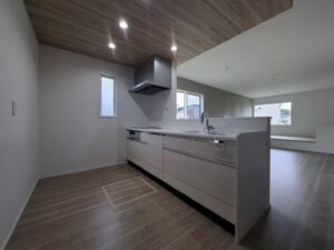 岡山市東区西大寺中3丁目　新築建売住宅　3314万円　フラワーホーム㈱